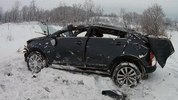 Внедорожник вылетел в канаву на Ставрополье, пострадали женщины